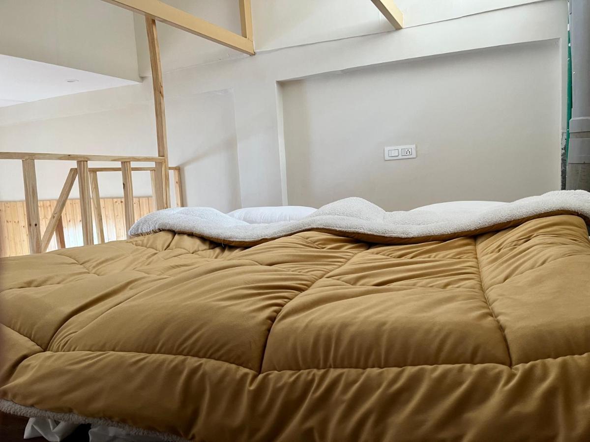 The Bulevar - Whispering Willows Hotel Sissu Bagian luar foto