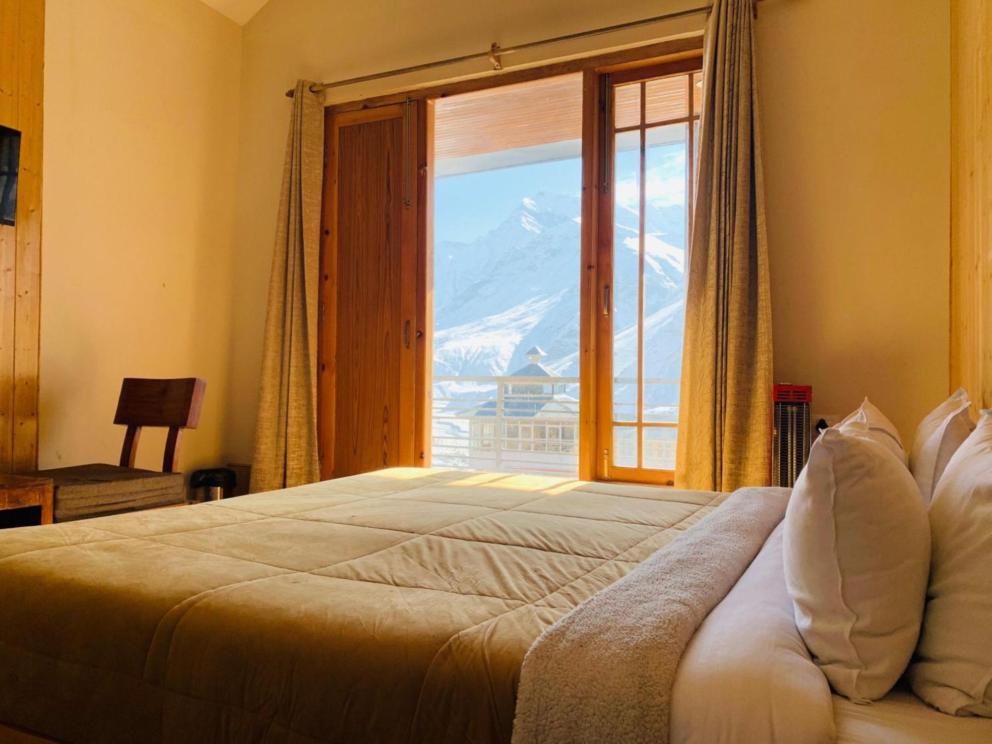 The Bulevar - Whispering Willows Hotel Sissu Bagian luar foto